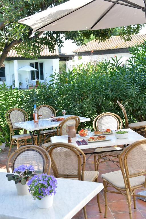 Hôtel Mas de la Grenouillère Saintes-Maries-de-la-Mer Esterno foto