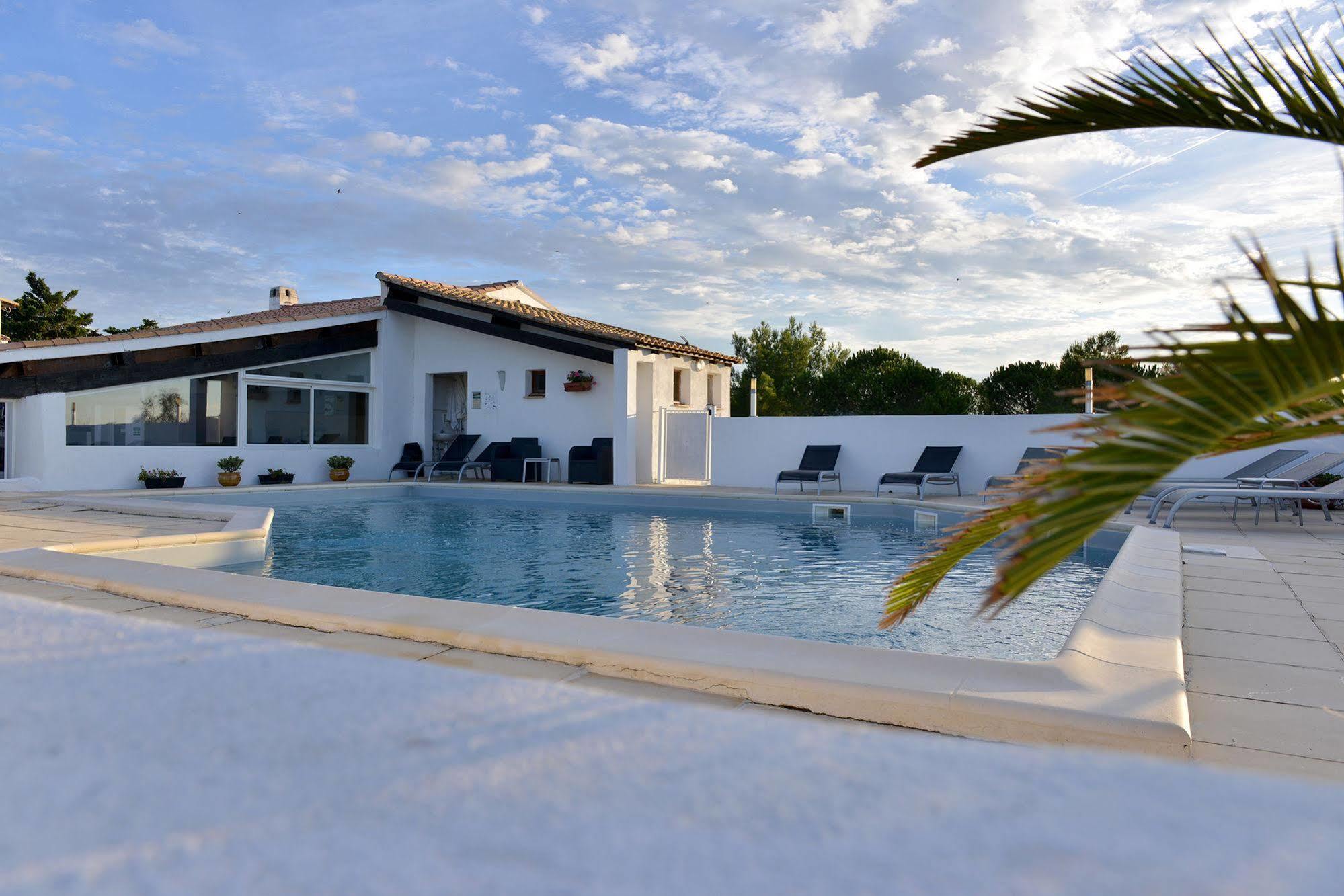Hôtel Mas de la Grenouillère Saintes-Maries-de-la-Mer Esterno foto
